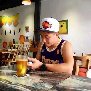 Meet your Posher, Derek